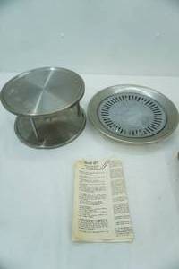 lot 290 image: two-tier Lazy Susan Indoor Smokeless Stovetop Grill wcook book and instruction manual