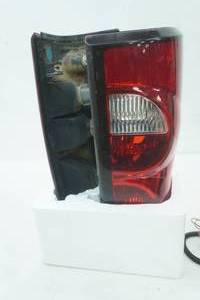 lot 305 image: 2006 Chevy Silverado 1600 Tail Lights