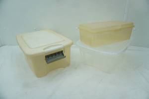 lot 314 image: Storage Bins wlids