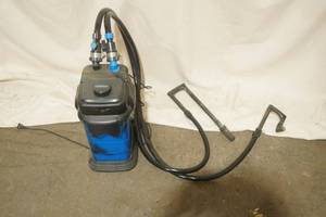 lot 319 image: Penn-Plax Cascade Aquarium Canister Filter