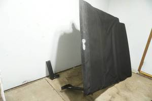 lot 325 image: Bestop Soft Top Jeep Cover (wbroken bracket) for 2018