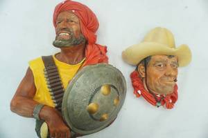 lot 348 image: Vintage Bossons Chalkware Rawhide Wall Plaque Vintage Bossons Pathan Chalkware Wall Plaque