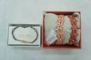 lot 359 image: Jewelry Lot