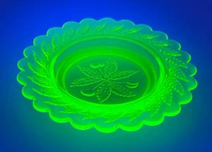 lot 6 image: 1930s Opalescent Vaseline Uranium Glass Wreathed Cherry Panel Butter Dish Plate 7 12