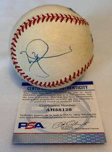 lot 9 image: Mark McGwire Autographed Baseball - PSA COA