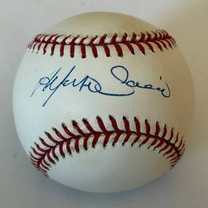 lot 20 image: Alfonso Soriano Signed Baseball - Official MLB Ball, PSADNA Cert C76534