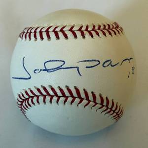 lot 29 image: Johnny Damon Autographed MLB Baseball - Official Major League Baseball