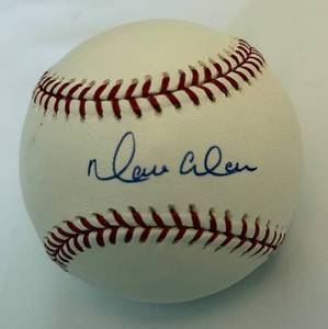 lot 39 image: Moises Alou Autographed Baseball - Official MLB Ball