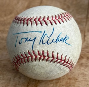 lot 58 image: Tony Kubek Signed Baseball Rawlings ONLB White Ball New York Yankees