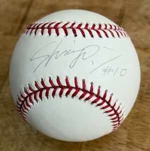 lot 72 image: Shinjo Takatsu Signed Baseball Rawlings OMLB Selig Ball