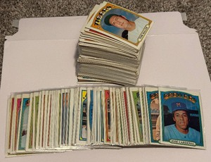 lot 124B image: 1972 Topps Baseball Large LotBox Full of Vintage Cards