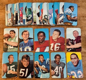 lot 12B image: 1970 Topps Super Football Complete Set - Starr, Butkus, Unitas, Sayers, OJ, Namath, Tarkenton and More - Vintage Football Cards