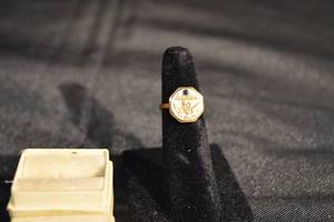 lot 116 image: 18k Gold Daytons 20 Year Ring