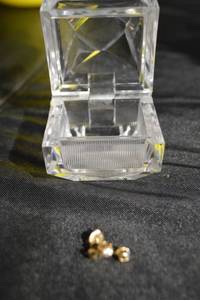 lot 121 image: 14K Gold Natural Diamond Stud Earrings