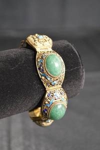 lot 122 image: Antique Chinese Sterling Jadeite Bracelet