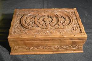 lot 136 image: Vintage Hand-Carved Wooden Jewelry Box with Floral Carving With Secret Lock