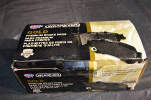 lot 232 image: Wearever Gold GNAD858 Premium Brake Pads With Hardware