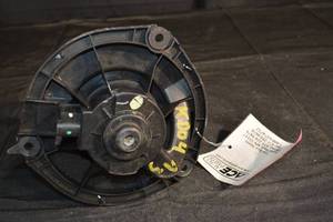 lot 234 image: KD0493 2006 Impala Blower Motor with Wheel - Used HVAC Part for Chevrolet