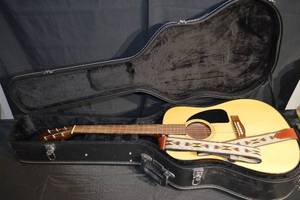 lot 149 image: Fender CD-60 Dreadnought Acoustic Guitar - Classic Design Series with Case