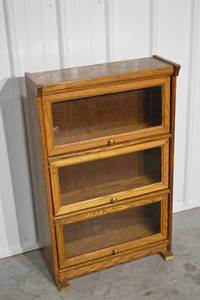 lot 168 image: Oak Glass-Front Display Cabinet, 4 Compartments, 24 x 9 x 38 in