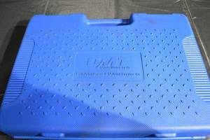 lot 172 image: OMT Orion Motor Tech Ball Joint Press & U-Joint Service Kit in Blue Case