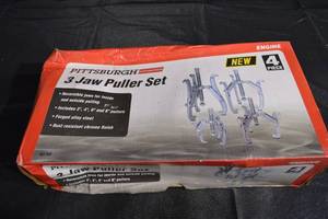 lot 180 image: Pittsburgh Automotive 3-Jaw Puller Set - 4-Piece (3in4in6in8in Pullers)