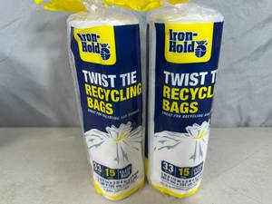 lot 117 image: 30 New 33 Gallon Trash Bags