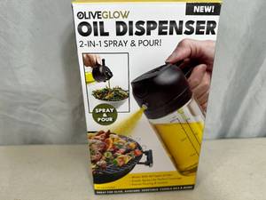 lot 165 image: New Cooking Oil Dispenser  Sprayer