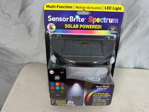 lot 175 image: New Spectrum Color Changing Outdoor Solar Light