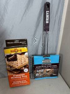 lot 223 image: New Hersheys SMores Grilling Basket and Smores Melting Tray