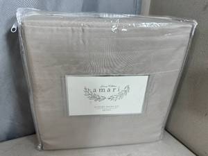 lot 95 image: New Amari Luxury Sheet Set - Queen Size