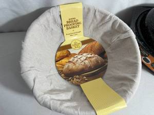 lot 108 image: New Granite Ware Roaster Pan and Bread Proofing Basket