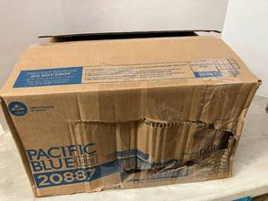 lot 91 image: Premium White Folded Towels