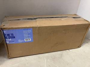 lot 67 image: Plastic Spoons