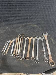 lot 1494 image: Assorted Metal Combination Wrenches