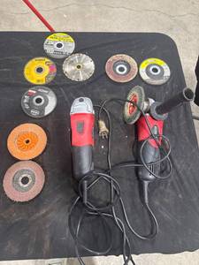 lot 1501 image: Angle Grinders & Discs Lot
