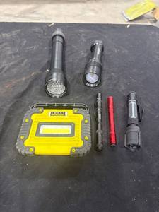 lot 1504 image: Assorted Flashlights and Work Light