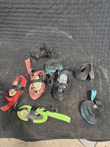 lot 1512 image: Assorted Ratchet Straps Tie-Downs