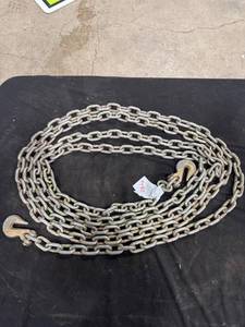 lot 1543 image: 20ft Heavy-Duty Tow Chain