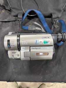 lot 1564 image: Sony Handyman Vision Camcorder