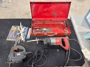 lot 1583 image: Milwaukee Saw & Jigsaw Lot