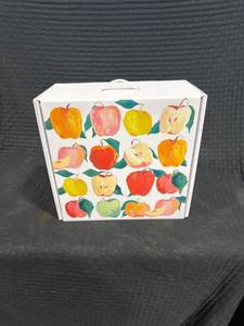 lot 1592 image: Nama J2 Cold Press Juicer