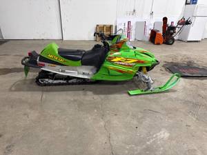 lot 1614 image: 2003 Arctic Cat Firecat 700 EFI Snowmobile
