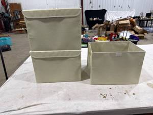 lot 1652 image: Collapsible Fabric Storage Bins