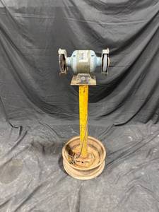 lot 1655 image: Electric Bench Grinder on Stand