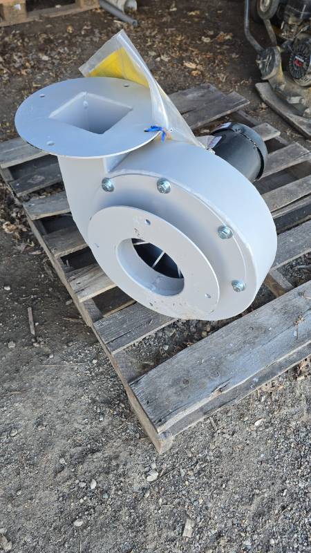 lot 10008 image: Commercial Blower Fan