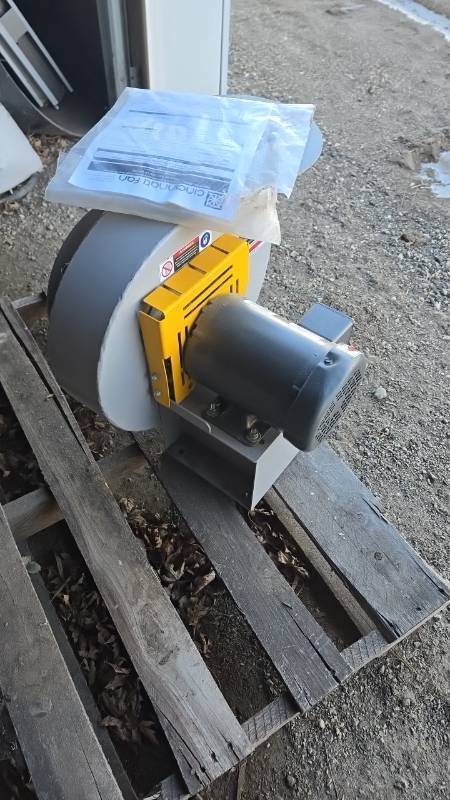 lot 11009 image: Commercial Blower Fan
