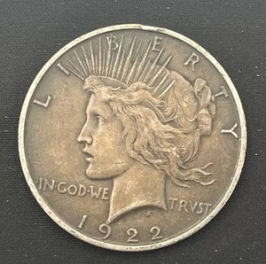 lot 47 image: 1922 Peace Dollar