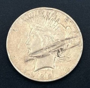 lot 102 image: 1922 Peace Dollar