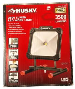 lot 4 image: Husky  3500lm LED Portable Work Light